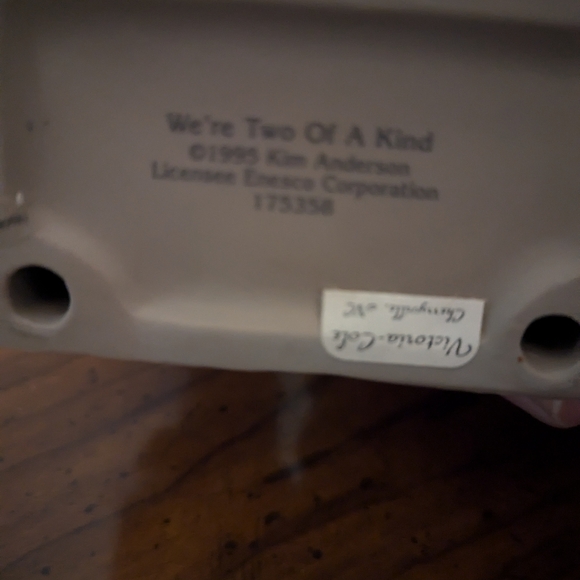 Kim Anderson Collectible - Picture 3 of 3